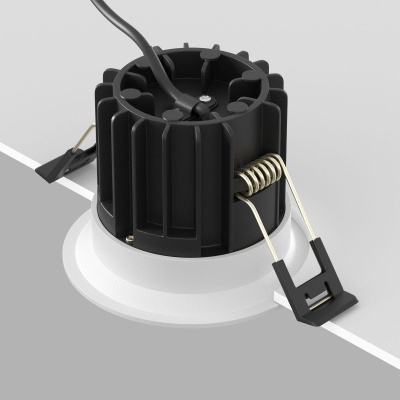 vstraivaemyy_svetodiodnyy_svetilnik_maytoni_technical_round_dl058_12w2_7k_w_3.jpg